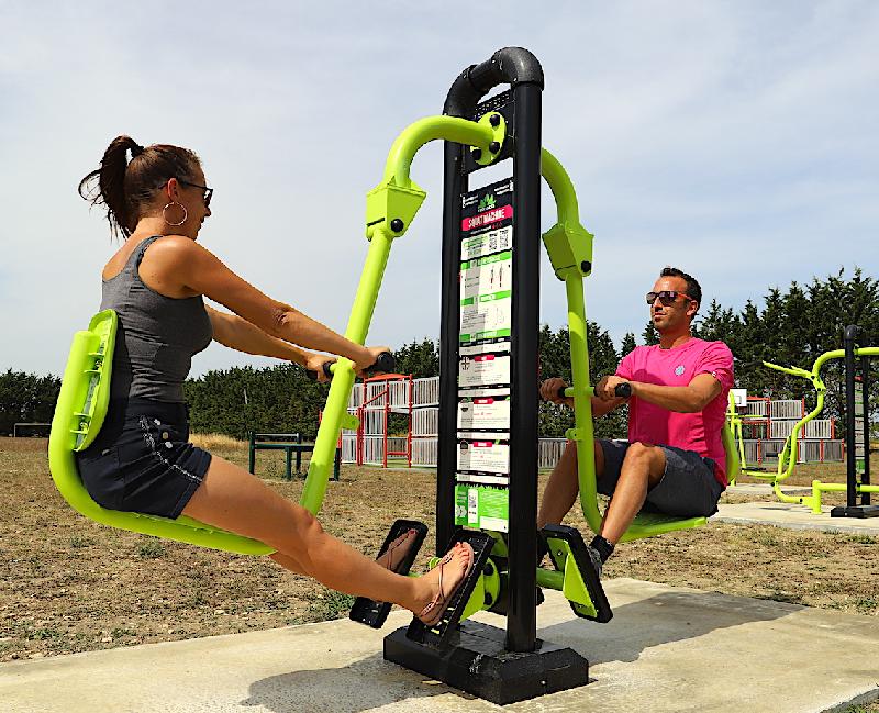 Squat machine en acier galvanisé avec application mobile FreeTness - Gamme Fitness - Musculation_0