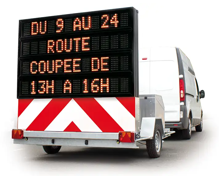 Remorque PMV - simple essieu 750 kg avec structure en acier galvanisé et affichage de 1 à 4 lignes de 12 caractères et 3 LEDs par point_0