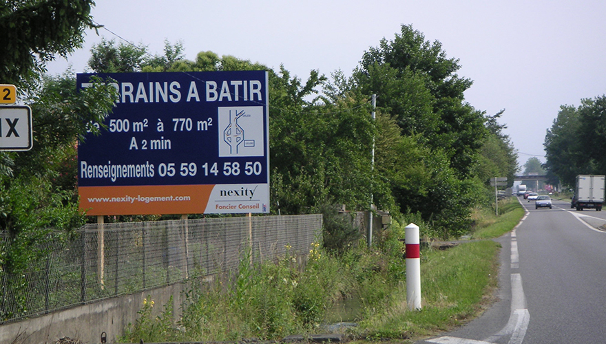 Panneau publicitaire d'extérieur en hauteur - Structure 12m² - 4,1m x 3,05m_0