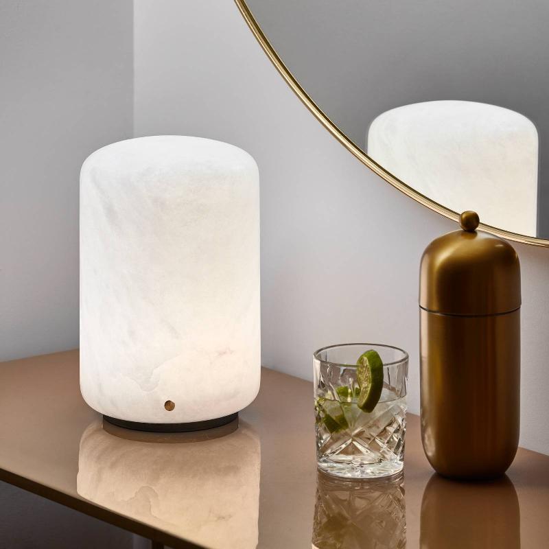 CARPYEN LAMPE DE TABLE LED CAPSULE EN ALABASTER HAUTEUR 19,5CM