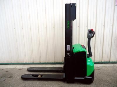 Gerbeur électrique CESAB S200 - 1000 à 1400 kg - Référence S210-212-214-212S - 24V AC_0