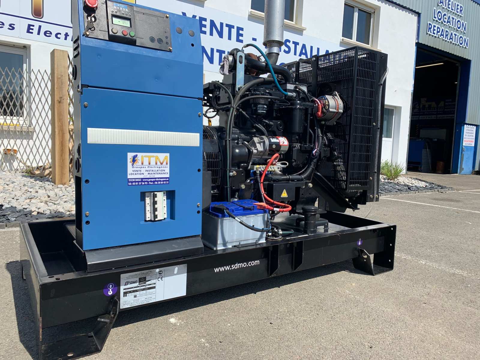 Groupe électrogène d'occasion SDMO - 66 KVA_0