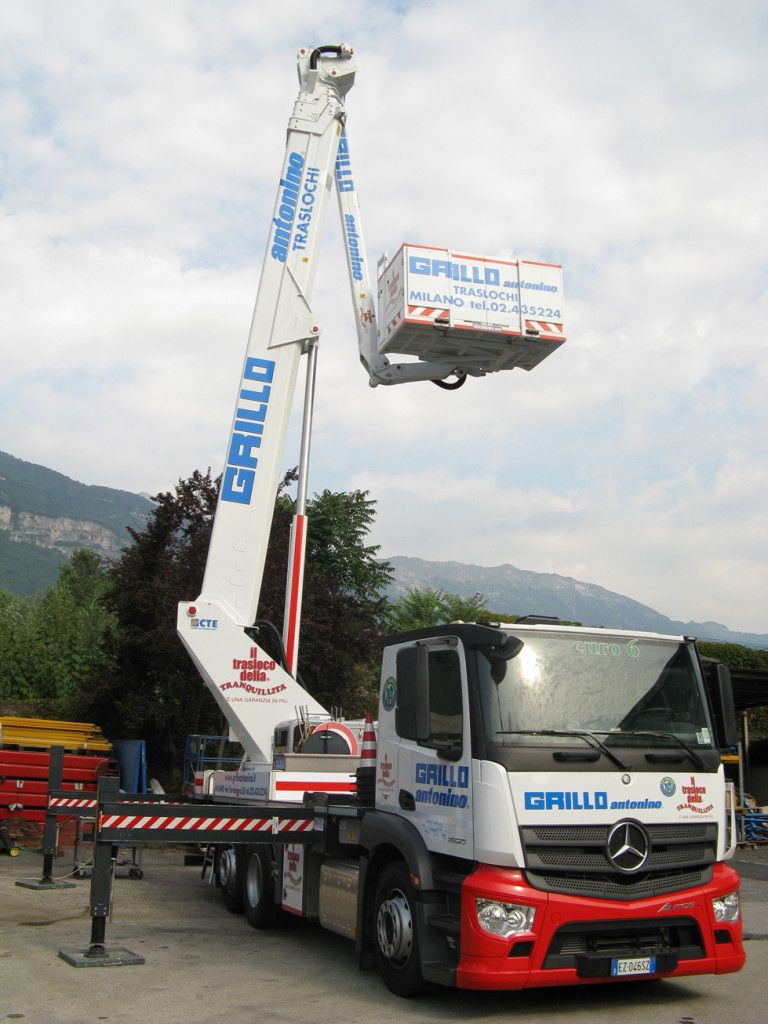 B-Lift 410 HR camion nacelle - CTE - 41m - édition spéciale déménagement_0