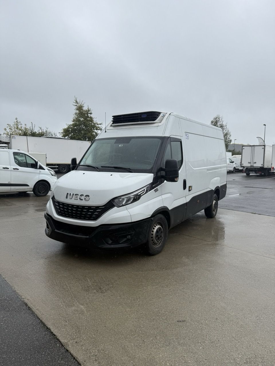 LD260 - iveco daily 35S18 L3H2 frigorifique_0
