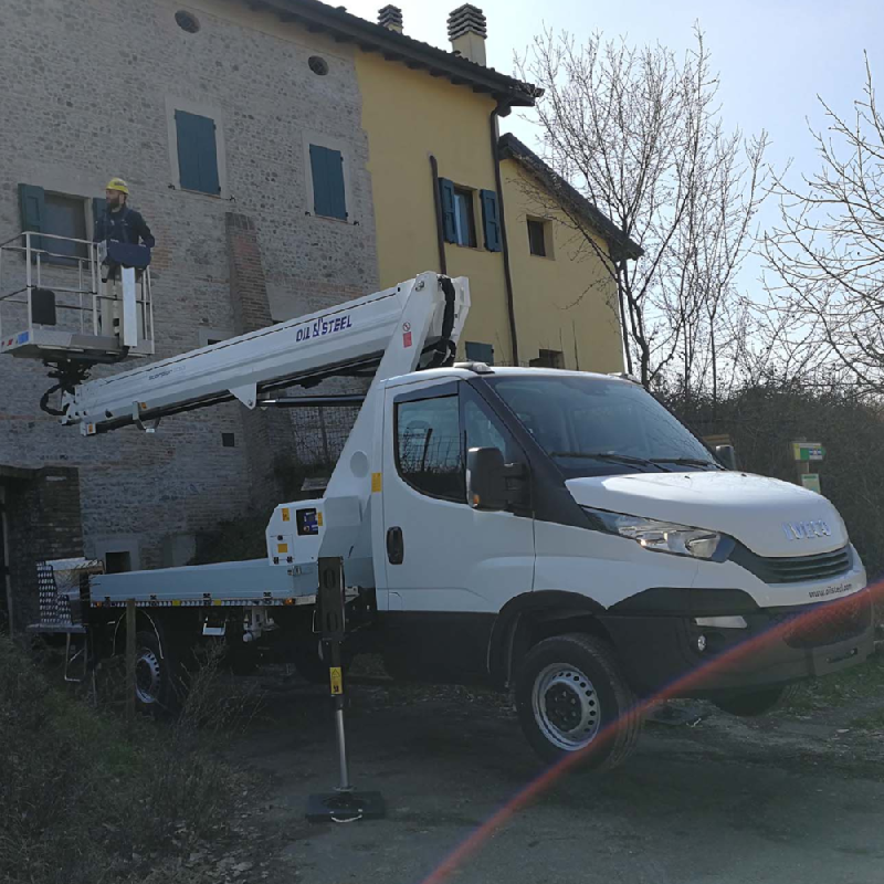 Nacelle Scorpion 2313  idéale pour vos travaux en hauteur en Alpes -  disponible en achat neuf et en location de courte à longue durée_0