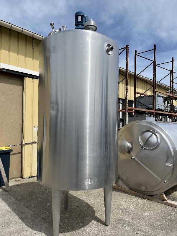 Cuve ETA 2500 L - Inox 304L - Agitation centrale et Tri-pâle - Année 2007 - CUV435_0