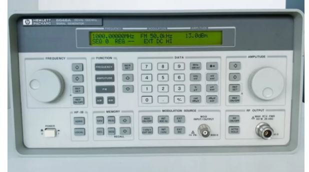 8648A - Générateur de signaux Keysight Technologies (Agilent / HP) - 100 kHz à 1 GHz, modulation AM/FM/Phase_0