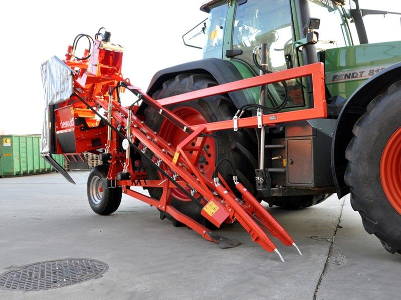 Arracheuse par préhension p3b farmer - dewulf bv - capacité de la trémie 1 t - puissance du tracteur minimale 80 hp_0