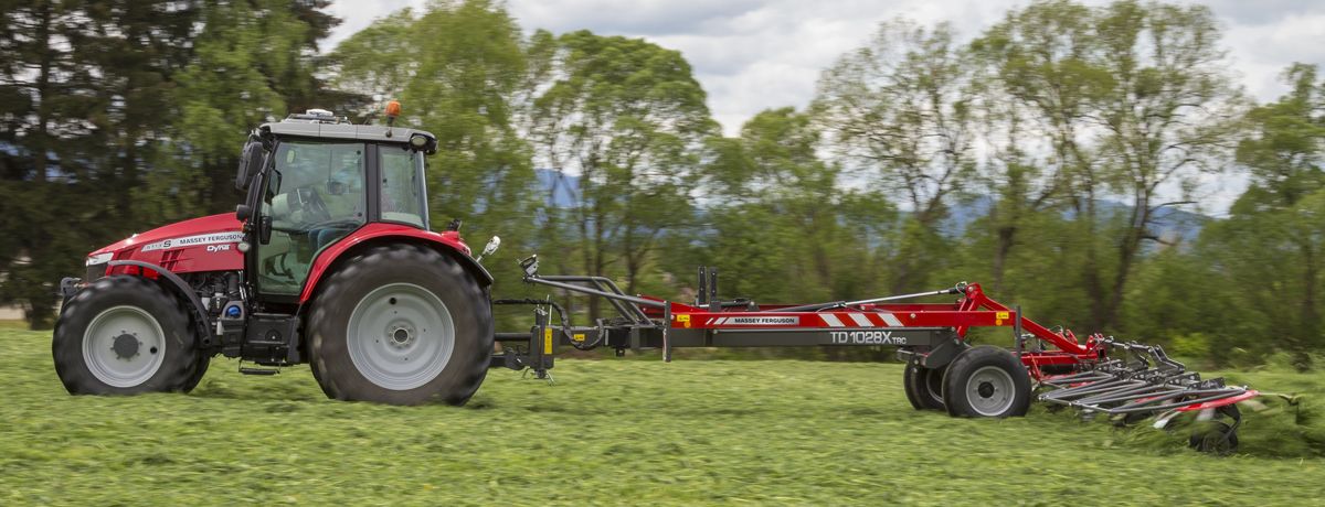 Faneuse Massey Ferguson série MF TD - largeur de travail 4,5 m à 12,70 m - angles réglables pour tous fourrages_0