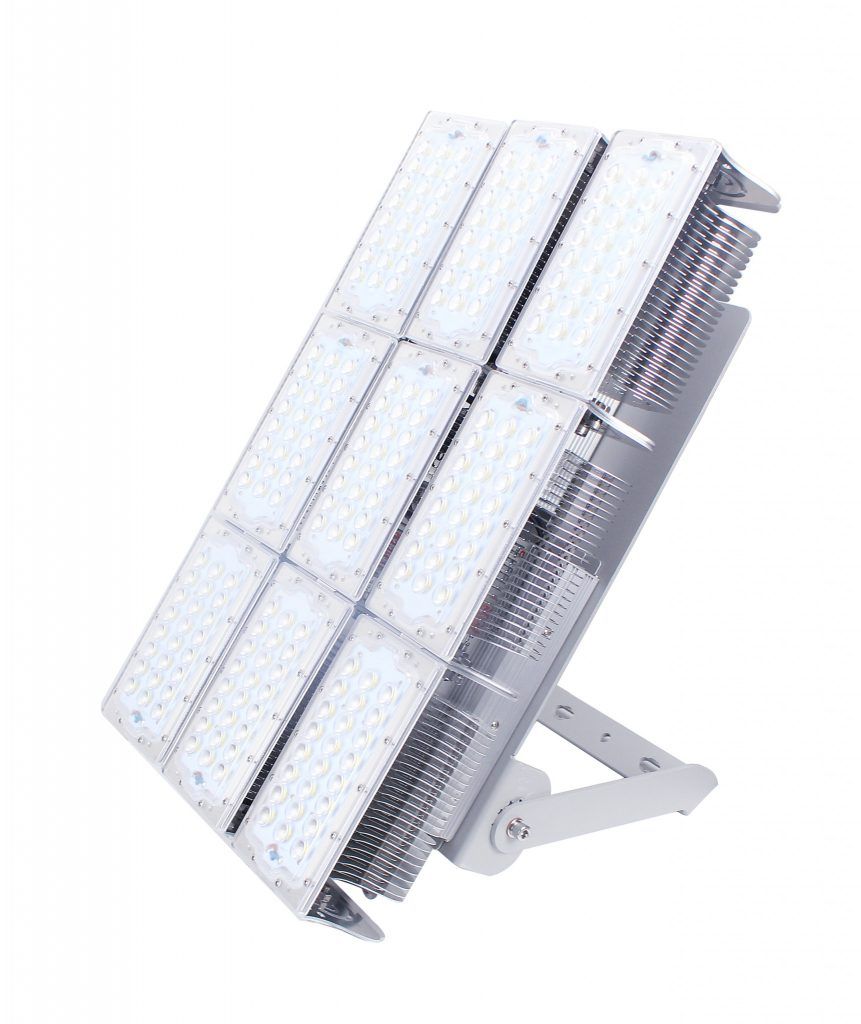 Éclairages des grands espaces - illumis - Projecteur LED 1000 W avec différents modules_0