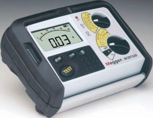 TESTEUR DDR RCDT320 10/30/100/300/500/1000MA CAT III 300V  COUVERCLE RABATTABLE  ÉTAN - MEGRCDT320-FR-SC