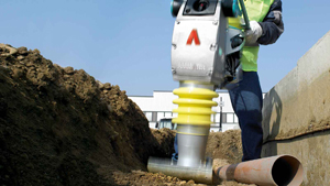 Pilonneuses Ammann ACR60 - légère et compacte avec moteur Honda GX100_0