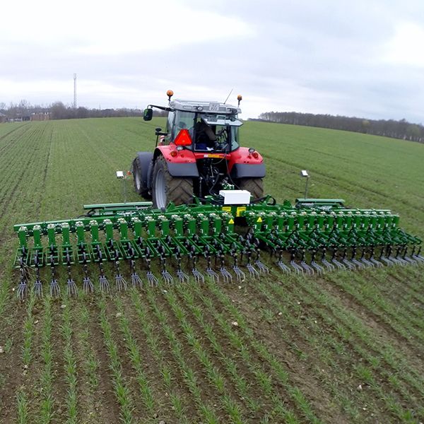 Robocrop bineuses guidées - garford - vitesse de travail jusqu’à 12 km/h_0