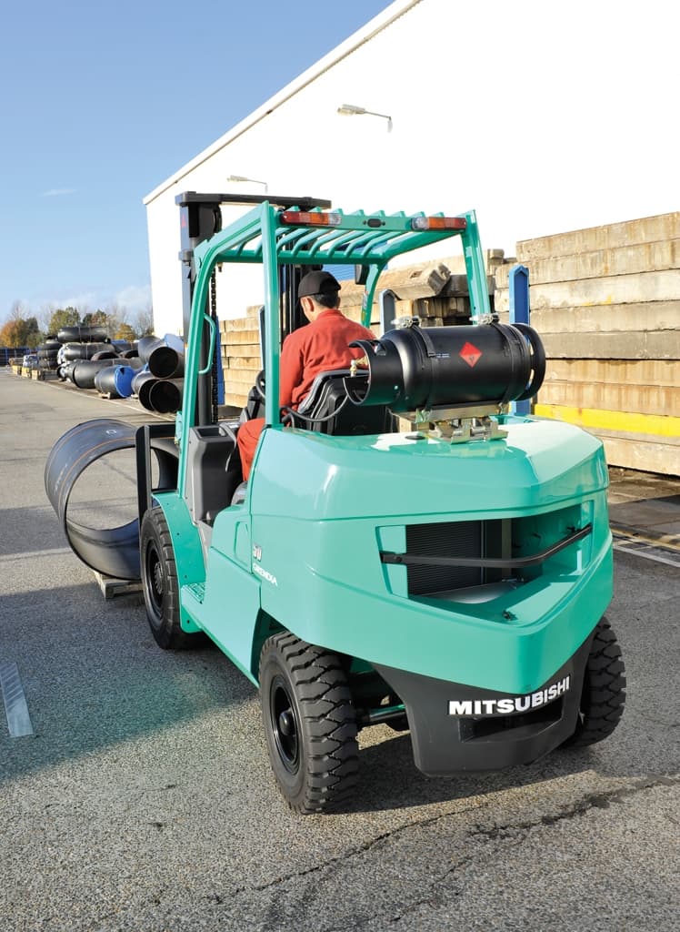 Chariot élévateur à gaz FG40-55 - GRENDiA EX - Moteur avancé Stage V - Conception robuste et écologique_1