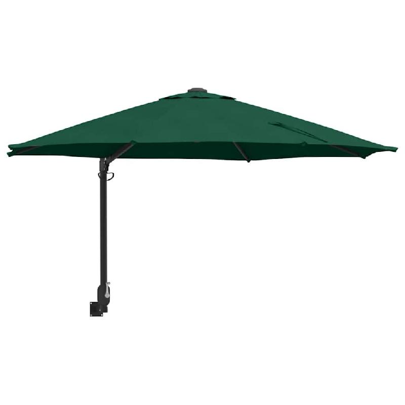 Helloshop26 - Parasol de jardin inclinable durable 248 x 248 x 148 cm design moderne extérieur en polyester vert 02_0058627 - vert 3000240691188_0