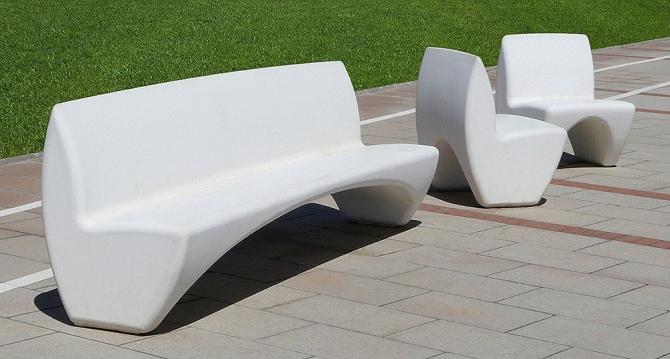 Banc en béton Ponte - Banc urbain moderne en béton blanc et gris avec chaise individuelle - Idéal pour espaces contemporains_0