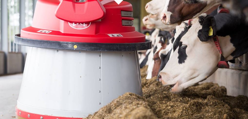 Robot repousse-fourrage Lely Juno - Automatisation, vitesse 12 m/min, contrôle via application_0