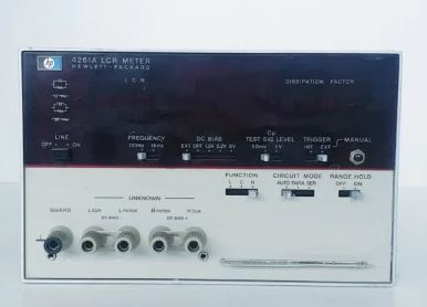 4261a - Mesure LCR Keysight Technologies (Agilent / HP) - Résolution 3.5 digits et mesures RLC avec précision 0.2%_0