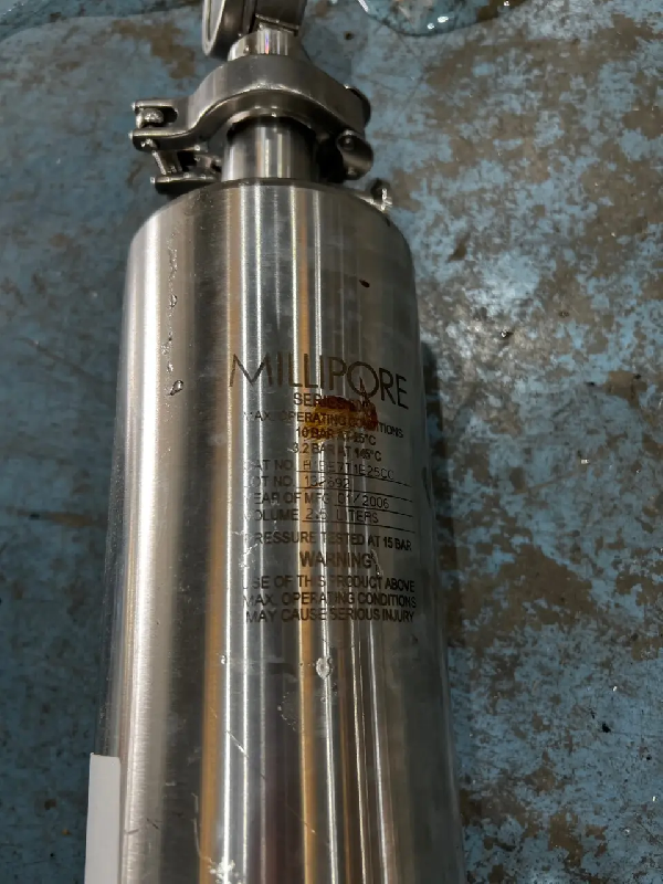 Filtre en acier inoxydable d'occasion millipore serie 3000 t-line boîtiers simples 2,5 litres - référence                        :                         c7816_0