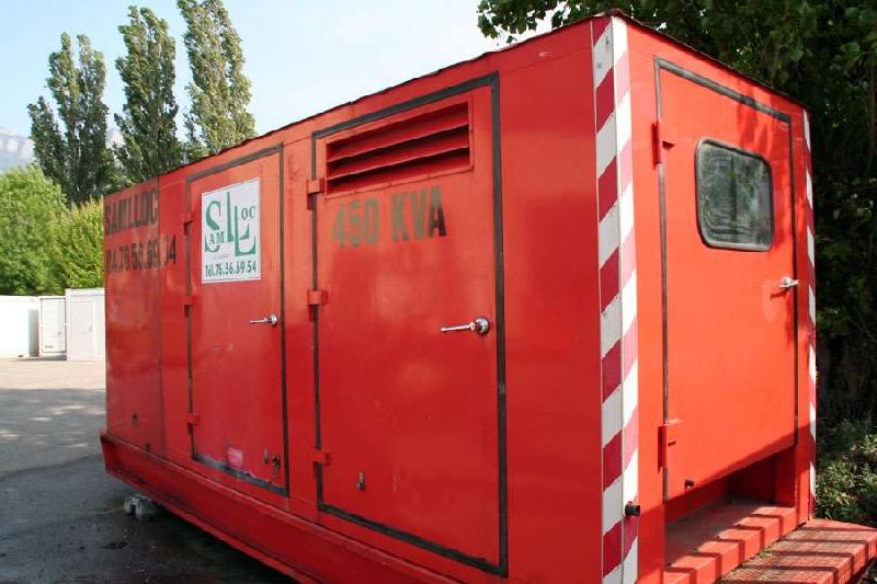 Groupe électrogène industriel 450 KVA - moteur RENAULT diesel - 360 KW - châssis avec disjoncteur 30 mA_0