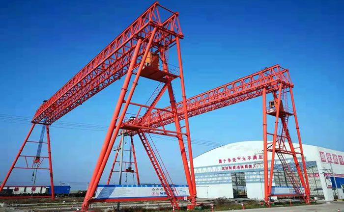 Grue à portique pour la construction de routes et de ponts_0