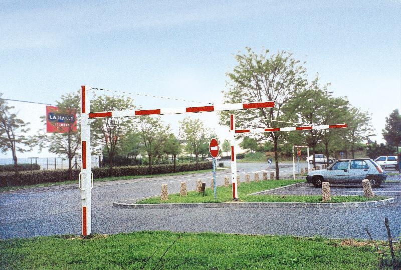 Portiques tournants sélectifs - 12 mètres - gestion accès poids lourds et caravanes_0