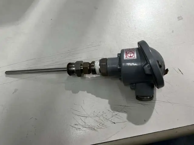 Sonde de température pt100 inutilisée - référence                        :                         c7196_0