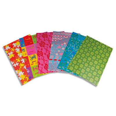 POCHETTE DE 30 FEUILLES 30X40CM DECORATIVES 6 MOTIFS ASSORTIS