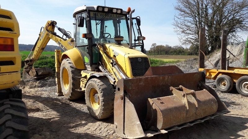 Tractopelle new holland b 110 ba_0