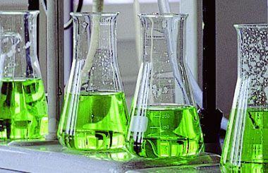 Additif de tribofinition pour le polissage, ébavurage ou dégraissage des pièces..._1