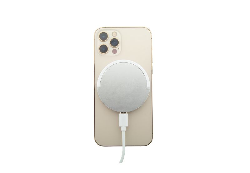 Chargeur sans fil magnétique - rapide 15W - aluminium recyclé - compatible iPhone 12 et versions ultérieures_0