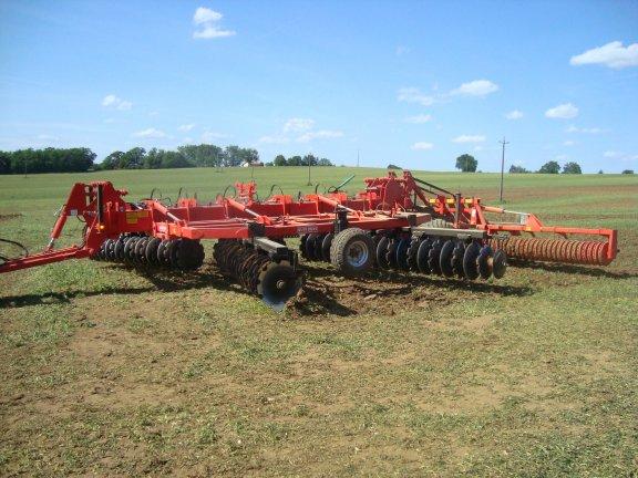 Déchaumeur à disque APAXR-GL 76-66-23 - Quivogne - largeur 8,40m - 76 disques - 9 800kg_0