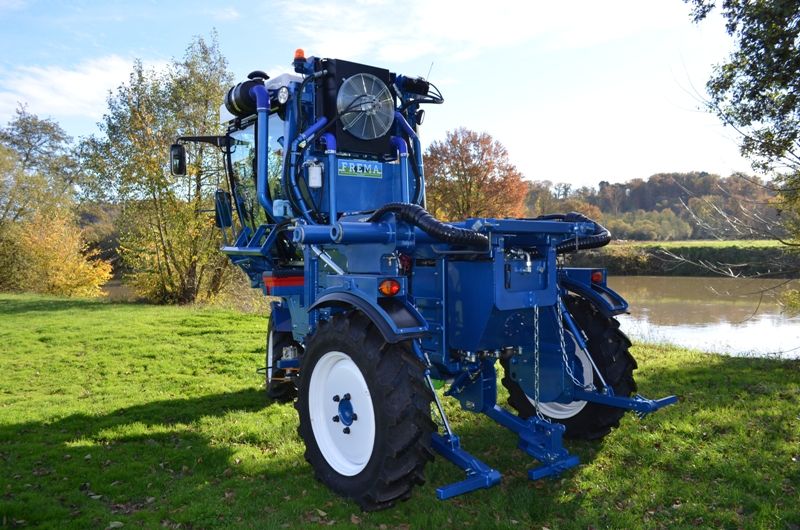 Tractis 100-140 - tracteur enjambeur - frema - à transmission hydrostatique 3 roues motrices_0