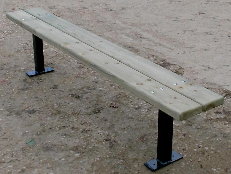 Banc public en bois - Banquette urbaine 2m - 2 lames en pin, pieds galvanisés noirs_0