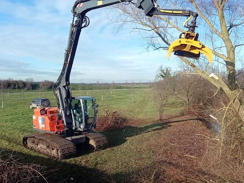 Grappin coupeur tronconneuse pour pelle minipelle_0