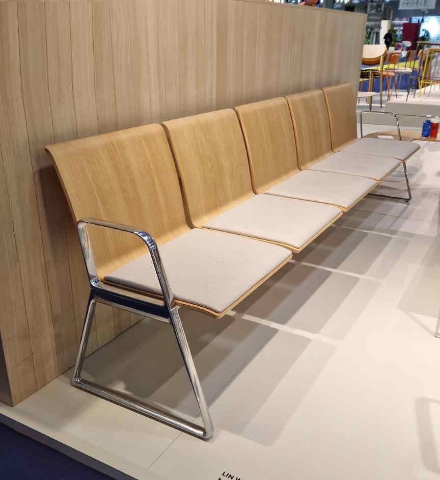 Line-Wood - Banc-poutre design modulable et innovant avec coques en bois et finitions variées_0