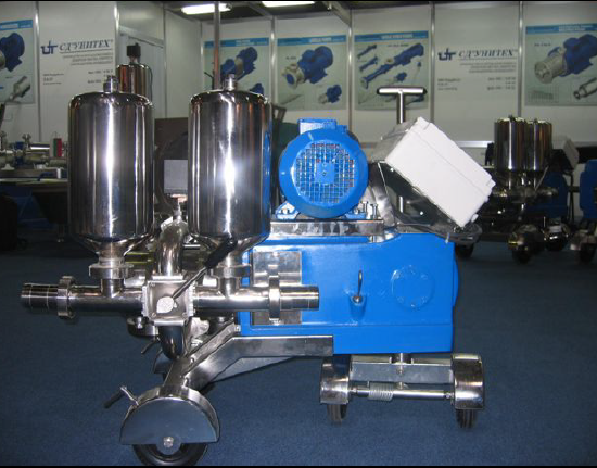Pompe à piston en acier inox AISI 304 - moteur électrique triphasé 2 vitesses - PB 600 UNITECH_0