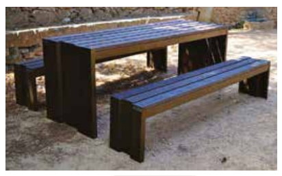 Table de pique-nique Twiste - plastique recyclé et acier corten - montage aisé, sans entretien_0