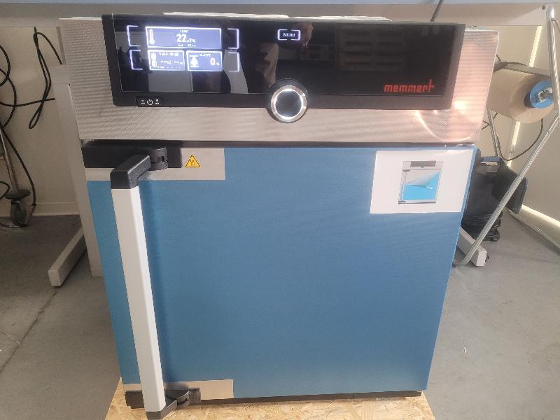 Incubateur / étuve MEMMERT UN 30 avec convection naturelle 300°C_0
