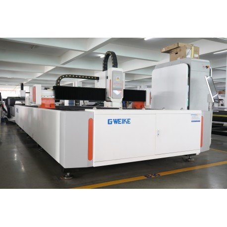 Machine de découpe laser, utilisable dans nombreuses domaines courant - lf4515l_0