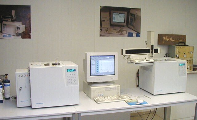 Chromatographe de laboratoire en phase gazeuse_0