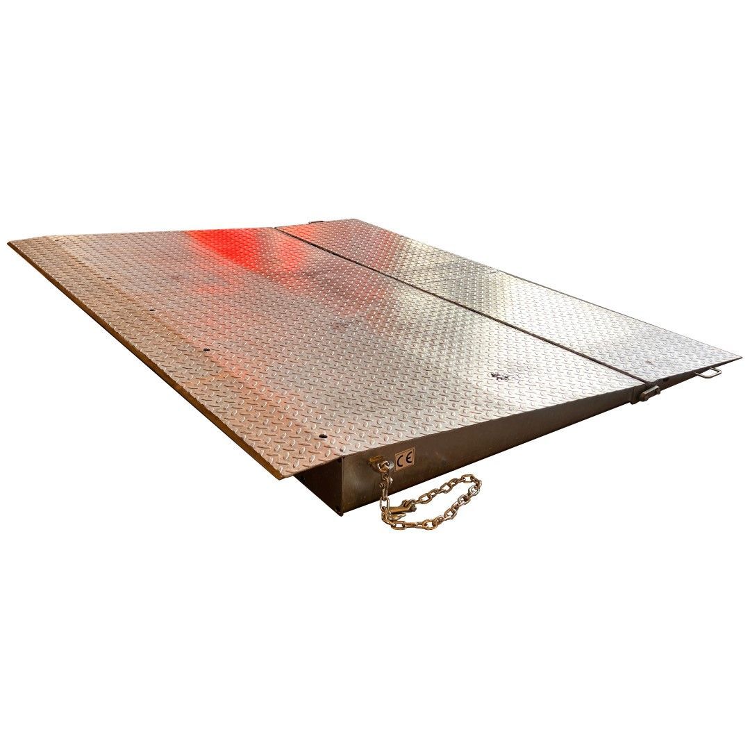 Rampe d'accès galvanisée pour conteneur au sol - Capacité 6,5T - AZ Ramp HCRN-065 GAV - Acier galvanisé et norme CE_0