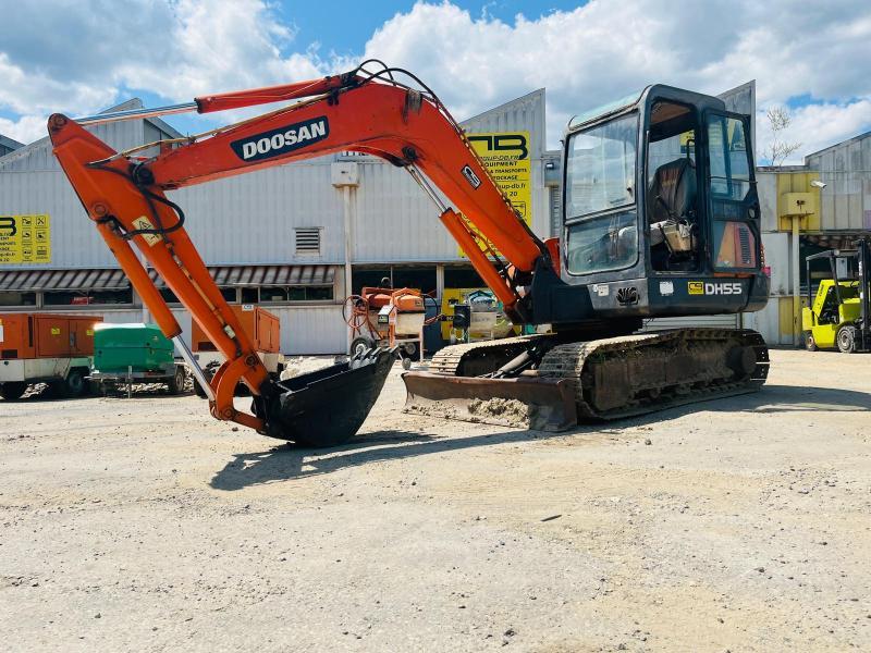 DOOSAN mini pelle 5t dh55_0