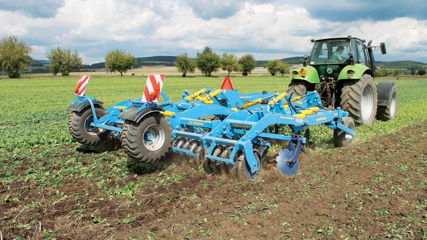 Triolent ps - cultivateur agricole - farmet a.S - largeur de travail	4700 à 7900 mm_0