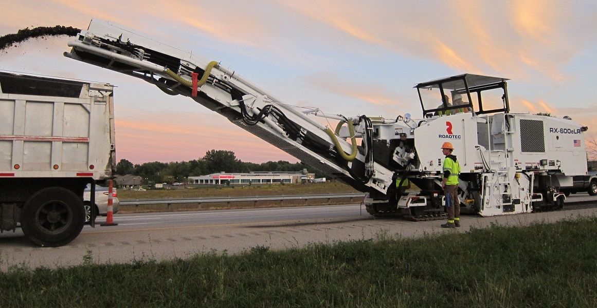 RX-600eLR - Fraiseuse de route/Planeuse d'enrobé 675 chevaux avec fraise hydraulique_0