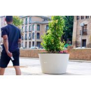 Boira - Jardinière grand format en béton BFUP - 130 x 130 x 78 cm - avec option capot acier peint ou corten_0