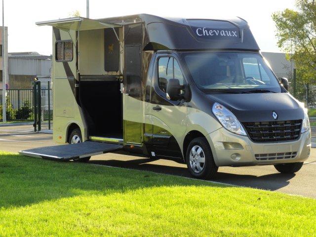 CAMION CHEVAUX SELECT LUXE CABINE PROFONDE EXPO RENAULT NEW MASTER DCI 150 L3_0