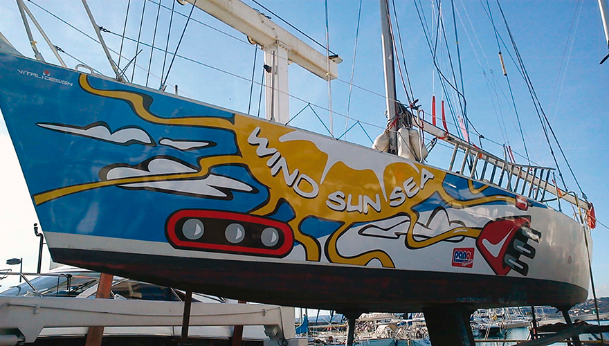Marquage adhésif sur bateau - Promotion d'entreprise et personnalisation durable par PANO Nice Ouest_0