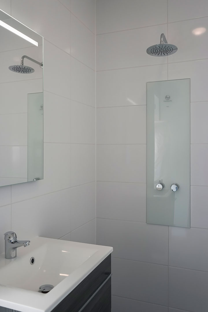 Récupérateur de chaleur des eaux de douche Showersave Blue - idéal pour travaux de rénovation avec efficacité jusqu'à 72%_0
