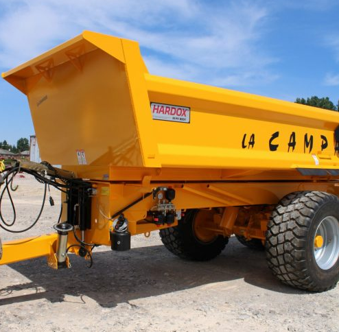Benne TP - La Campagne - Caisse Hardox robuste avec vérin devant l'essieu Bogie_0